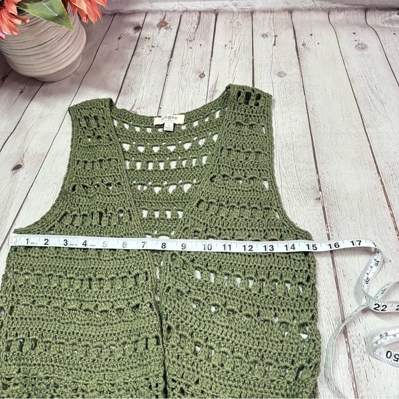 boutique Umgee Olive green Crochet Vest with Fringe sz small boho western - Picture 5 of 8